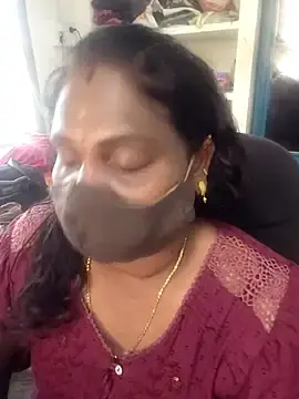 Stripchat Adult Video Chat of Tamil_Kavitha10