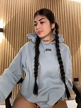 Stripchat Live Porn of Sarasanders_4