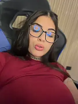 Stripchat Nude Webcam of Sarasanders_4