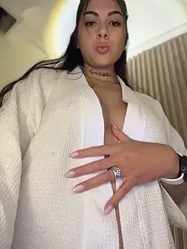 Stripchat Best live sex cam show of Sarasanders_4