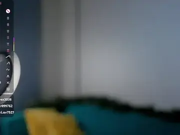 Stripchat Live Sex Cam of AdrianSpore