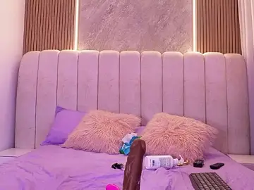 Stripchat Sex Cam of emyli_sw_