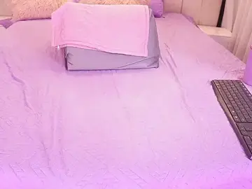 Stripchat Sex Cam of emyli_sw_