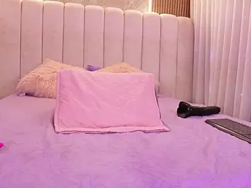 Stripchat Adult Webcams of emyli_sw_