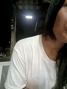 Stripchat Sex Cam of KinkyKit_May