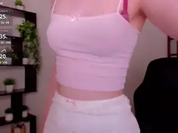 Stripchat Live Sex Cam of KateCuddle