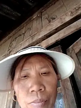 Stripchat Best live sex cam show of bella-la