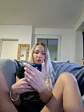 Stripchat Nude Webcam of -Jeany-