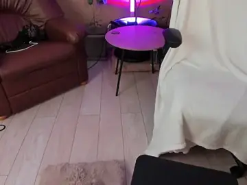 Stripchat Watch Live Sex Cams of KaylaLaine