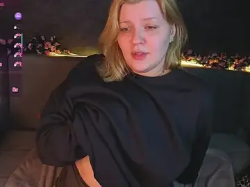 Stripchat Nude Webcam of Michele_Greenn