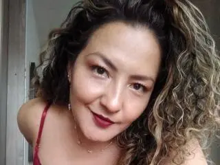 Xlovecam Live Sex Cam of Amandabella69