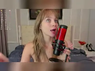 Xlovecam Nude Webcam of LisaMetalHoney