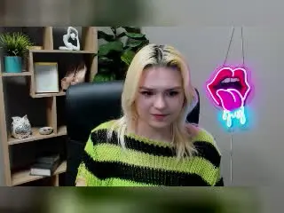 Xlovecam Best Webcam of SweetLilyy