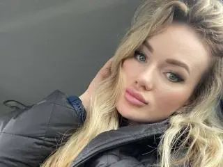 Xlovecam Watch Live Sex Cams of BrightBliss