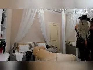 Xlovecam Adult Webcam of MademoiselleBella