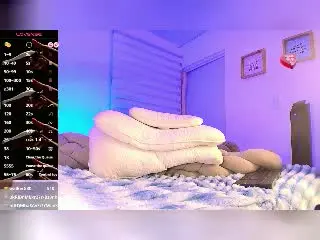 Xlovecam Best Webcam of SarahMoonn