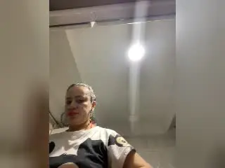 Xlovecam Adult Webcam of CharllotI