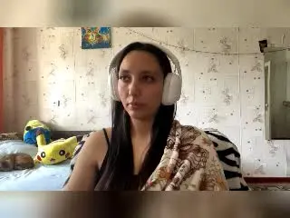 Xlovecam Live Sex Cam of BobbyeMacht