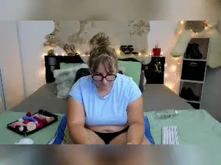 Xlovecam Live Sex Cam of ElvinnaLaFrancaise