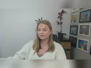 Xlovecam Live Sex of EricaLuck