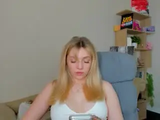 Xlovecam Live Sex Cam of SugarrX