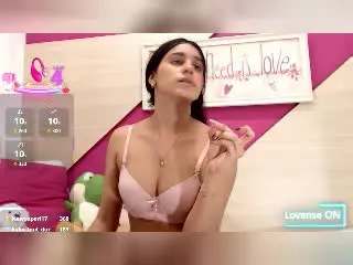 Xlovecam Nude Webcam of TiffannyRose