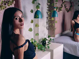 Xlovecam Sex Cam of AlanaMoore