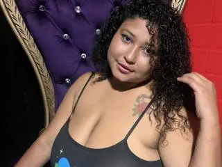 Xlovecam Sex Cam of Ayliin