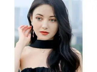 Xlovecam Free Live Porn of SweetttAngel