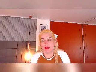 Xlovecam Sex Chat of GiuliaAddams