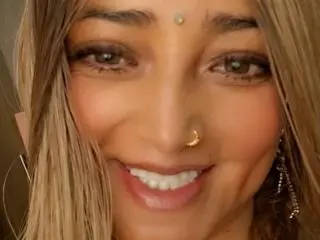 Xlovecam Free Live Porn of AlessadraJones