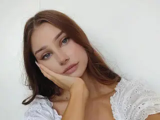 Xlovecam Sex Cam of EmilyFlirt