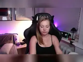 Xlovecam Live Sex of HollyCandyX