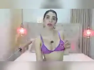 Xlovecam Sex Cam of Bellasweeth