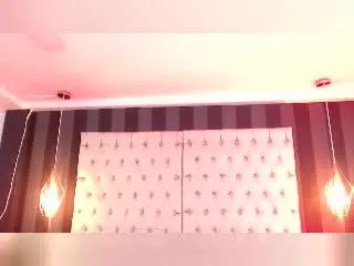 Xlovecam Adult Webcams of MyaaTyler