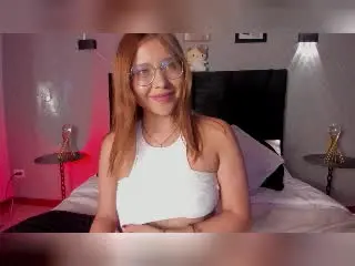 Xlovecam Live Sex Cam of HeraJuno