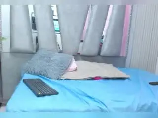 Xlovecam Private Sex Chat of CarlaHoward