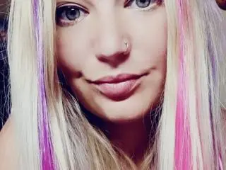 Xlovecam Private Sex Chat of AlmaDeAngel69