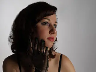 Xlovecam Sex Chat of MirandaBrooks