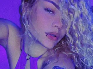 Xlovecam Live Sex of kyraX