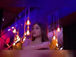 Xlovecam Live Sex of BellaNoirre