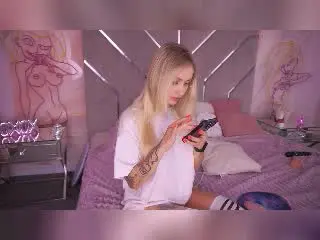 Xlovecam Best live sex cam show of CandyGraces