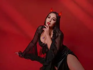 Xlovecam Sex Chat of GoldenHear