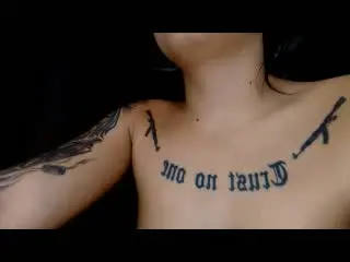 Xlovecam Adult Webcams of MadiySony