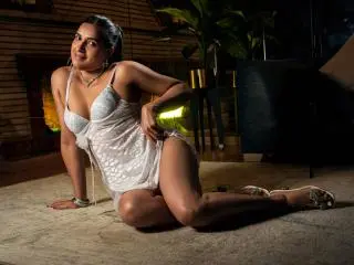 Xlovecam Live Sex Cam of AliceDuboiss