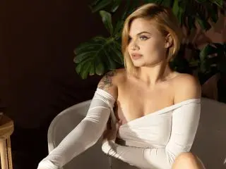 Xlovecam Live Sex Cam of IvorySoul