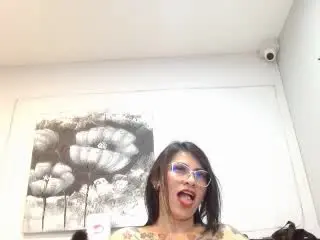 Xlovecam Live Sex Cam of DonnaJones