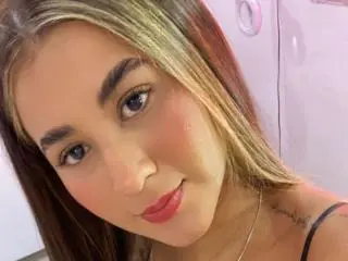 Xlovecam Private Sex Chat of ChloeRona