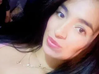 Xlovecam Free Porn Cam of HeraDiosa