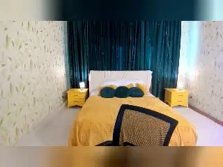 Xlovecam Live Sex of LunaFlinn